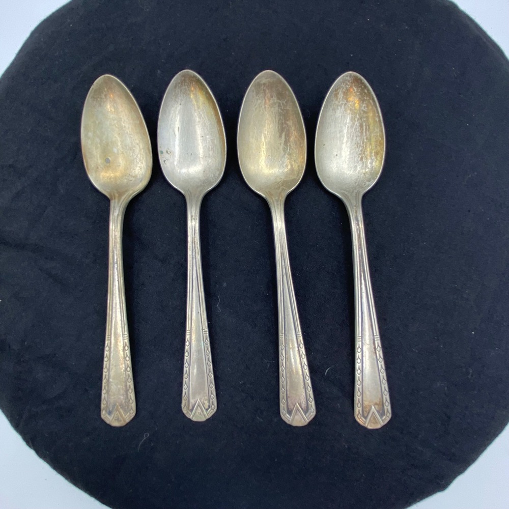 Vintage R.C. Co. Teaspoons Silver Castle Plate Set of 4 (6") Silver Plated MCM